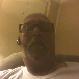 Meet your Posher, Larry